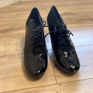 Women’s black heels